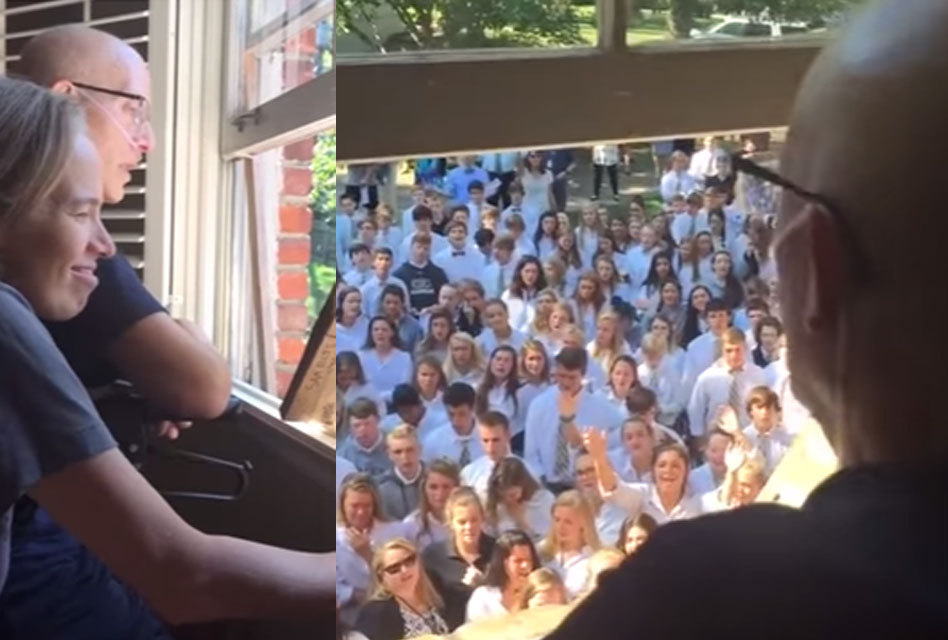 Le cantan 400 alumnos a maestro con cáncer