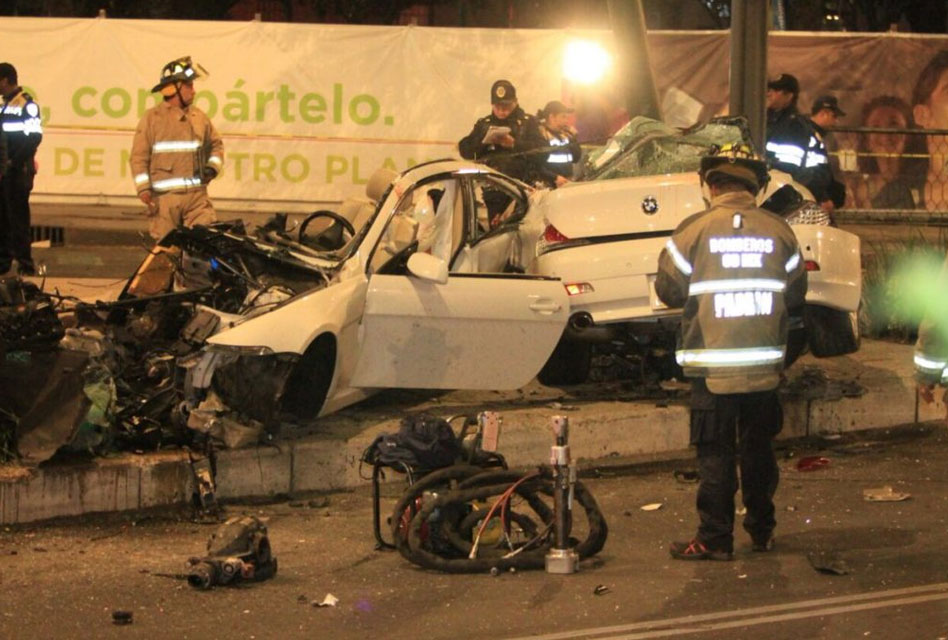 Cuatro muertos por choque en Reforma a más de 180/kph