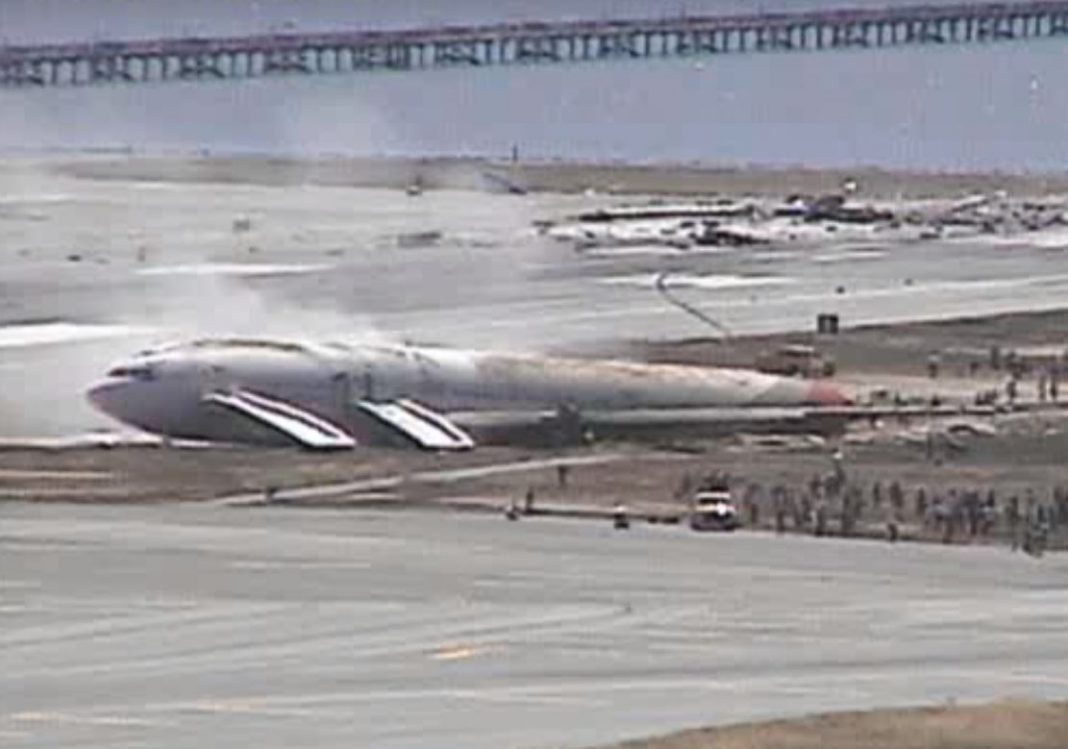 VIDEO completo del accidente y evacuación del Asiana Airlines en San Francisco