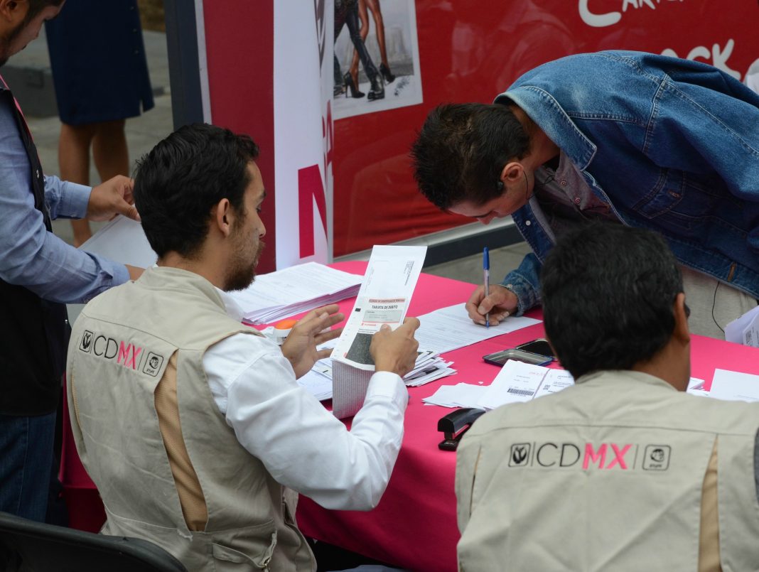 Entrega Gobierno CDMX seguro de desempleo a población liberada de centros de reclusión