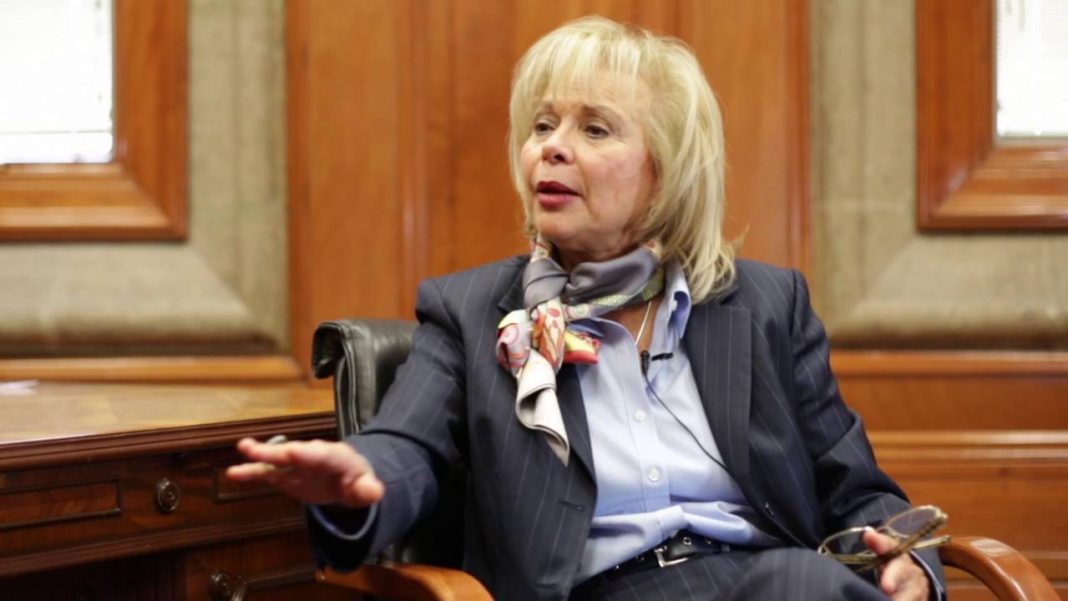 VIDEO – Olga Sánchez Cordero entrevistada por Fernanda Familiar