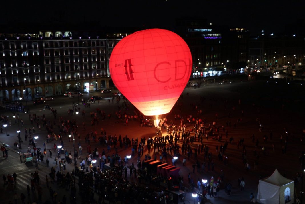 Velada romántica en el Zócalo