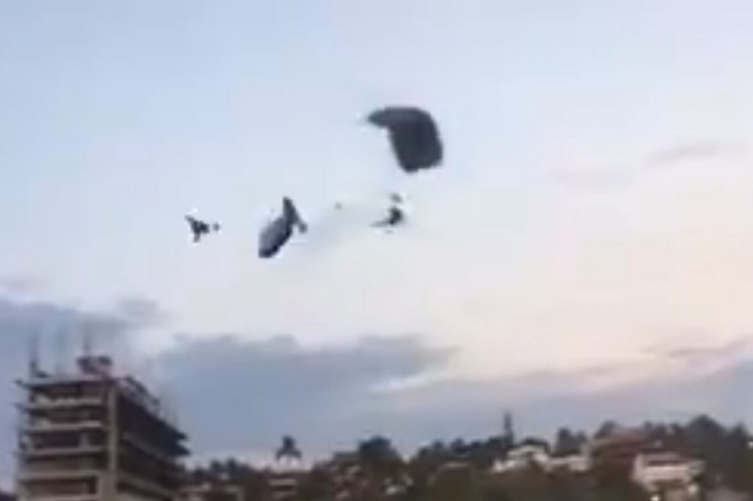 VIDEO – Muere paracaidista en Puerto Escondido