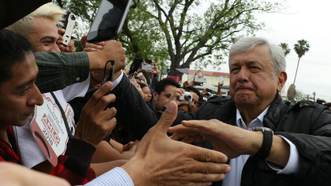 Aunque me diga «loquito» le quitaré la pensión a Fox: AMLO