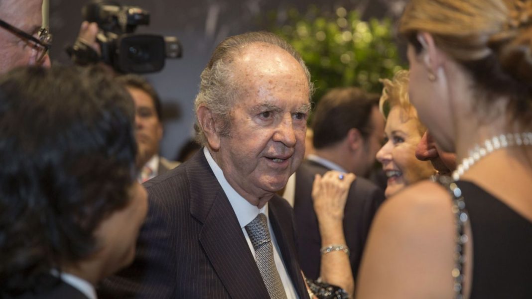 Alberto Bailléres propietario del Palacio de Hierro, llama a sus empleados a votar en contra de AMLO