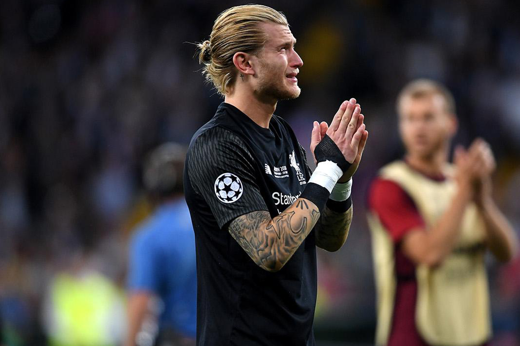 Portero del Liverpool rompe en llanto al pedir perdón a la afición, por sus errores en la final de la Champions League