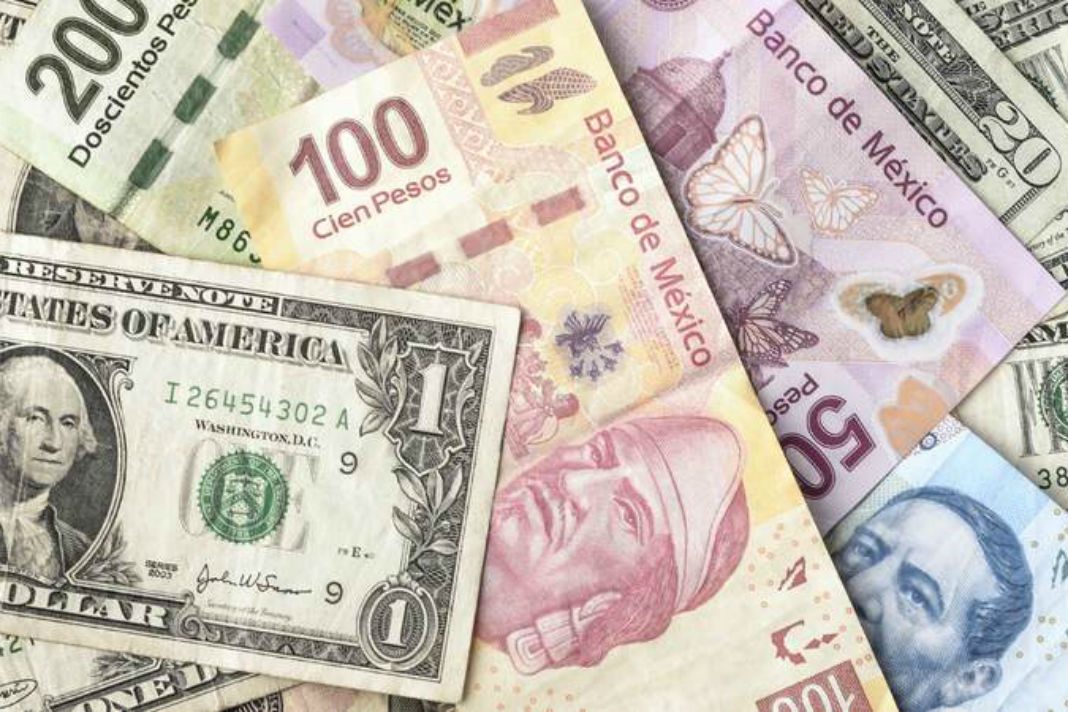Peso mexicano se hunde y bolsa toca peor nivel desde 2011