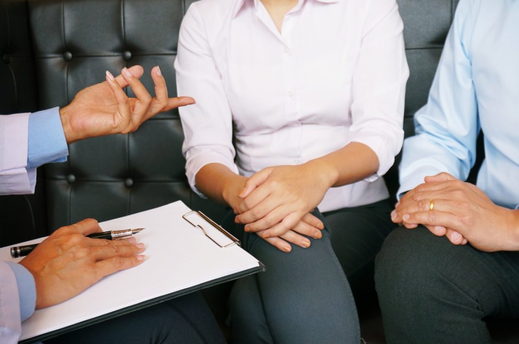 ¿Cuál es la diferencia entre un psicólogo, un psiquiatra y un psicoanalista?