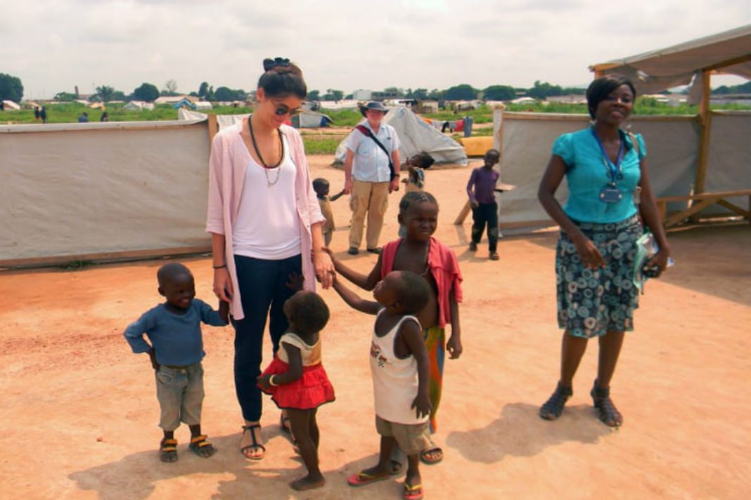 Miembros de ONG’s pedían sexo a cambio de comida a niños refugiados