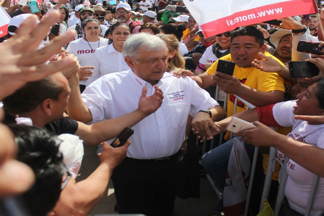 AMLO no podrá cerrar su campaña en el Zócalo de la CDMX, denuncian impedimento del gobierno