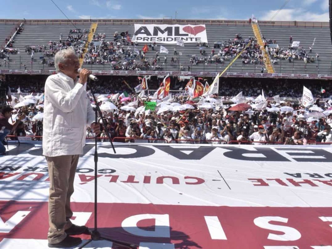 VIDEO: AMLO cierra campaña en Veracruz con baja asistencia por el Mundial