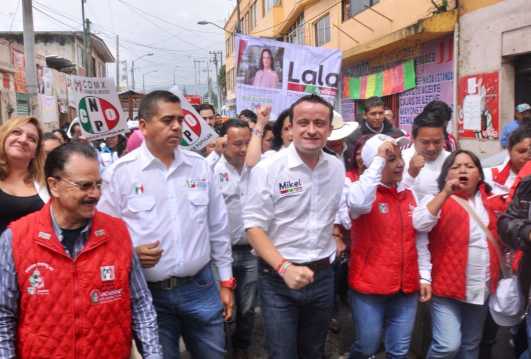 Mikel a pobladores de Tlalpan: reconstrucción sin costo y cárcel para Sheinabum