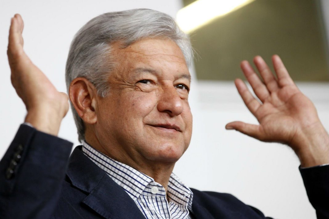 AMLO asegura que la «excelencia educativa» no existe