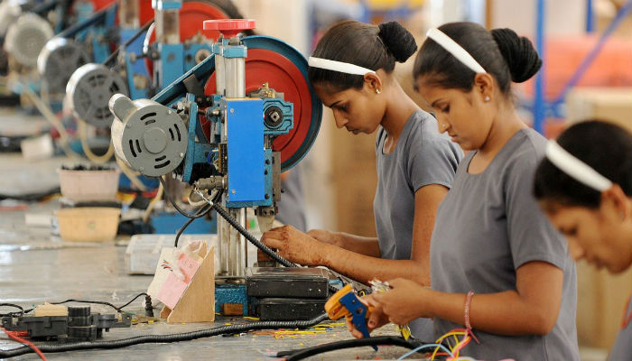 Empleo manufacturero crece 3.3 por ciento a tasa anual en mayo