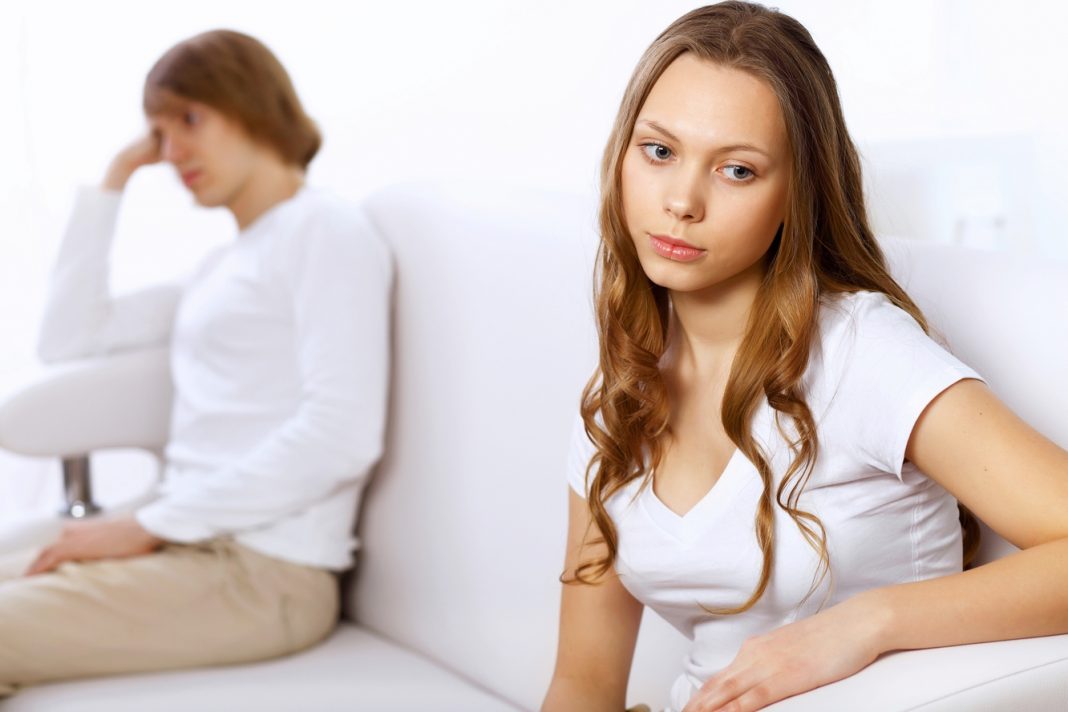 Cómo una mujer se convierte en bruja y un hombre en una bestia