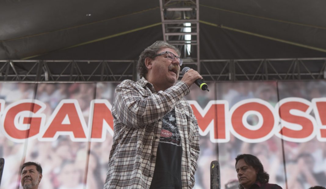 Diputados aprueban «Ley Taibo», podrá dirigir FCE