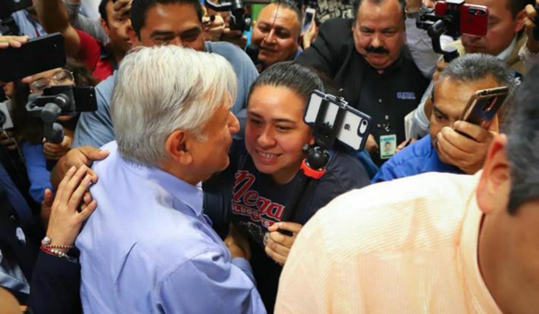 «Soy dueño de mi propio silencio», así evade AMLO a la prensa en Mexicali (VIDEO)