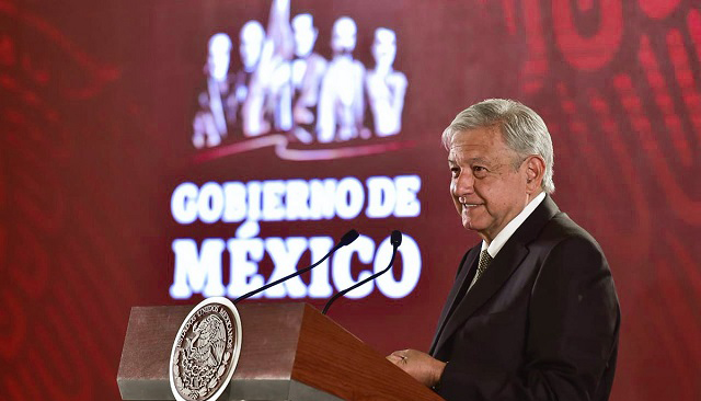 AMLO pospone firma de carta compromiso de no reelección