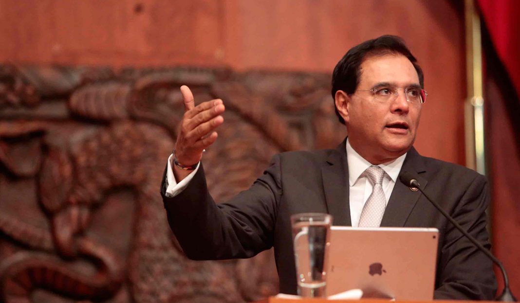 Sin PRI y PAN, Morena puede aprobar la reforma educativa, dice PT