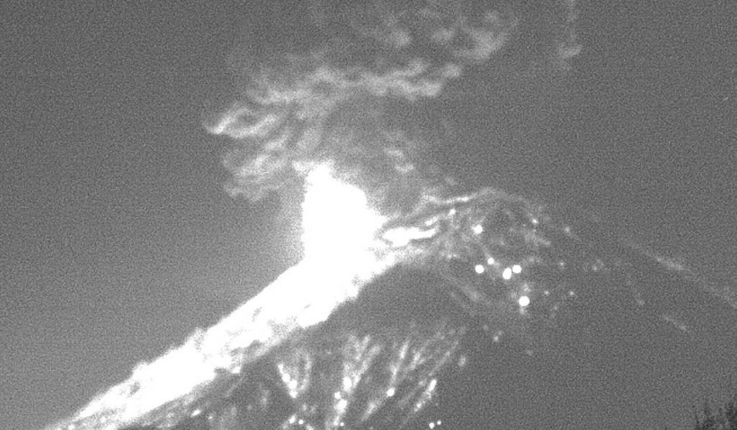 Popocatépetl presenta nueva explosión