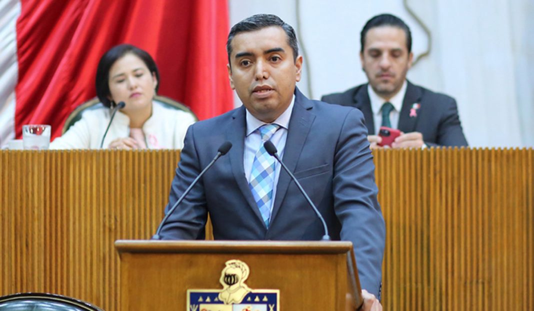 Los comentarios homofóbicos que provocó a Morena expulsar a diputado