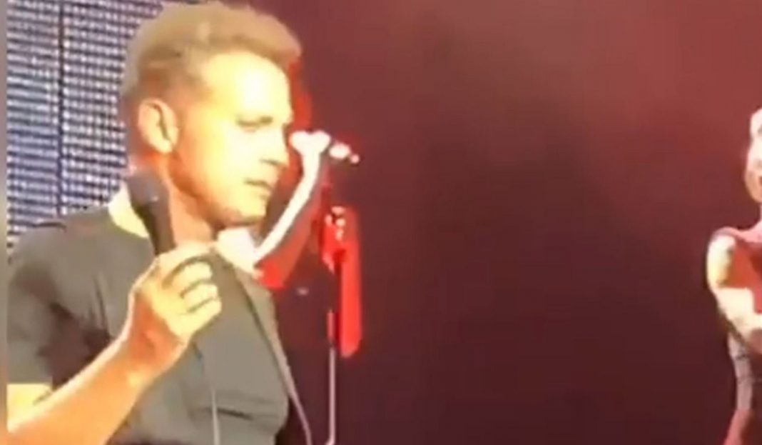 La violenta reacción de Luis Miguel en pleno concierto