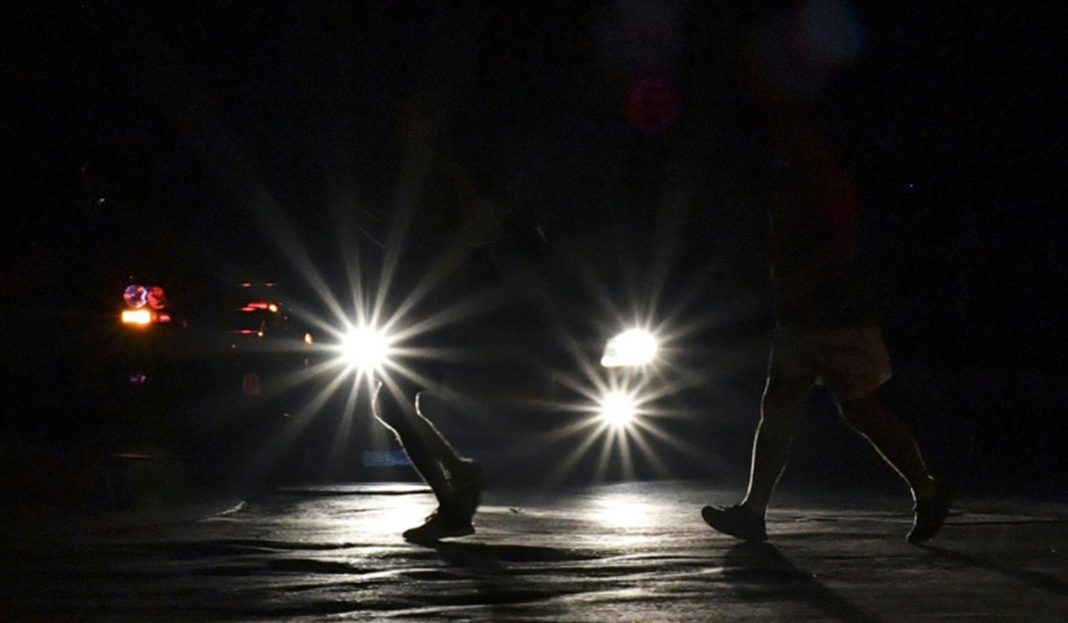 Venezuela en tercer día de parálisis y angustia por apagón