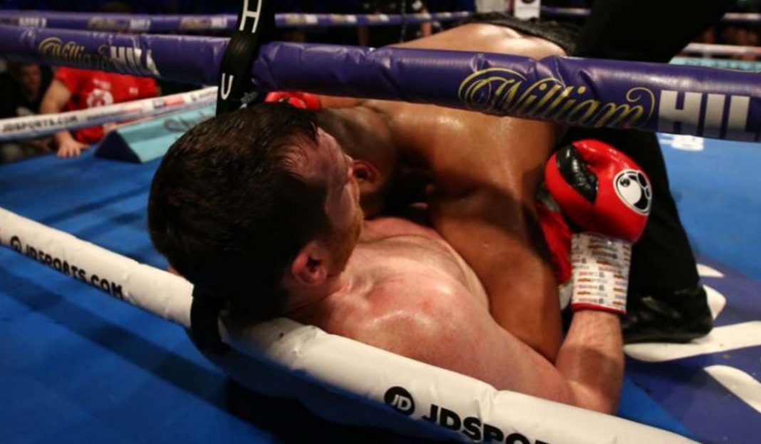 ¡Escándalo en el boxeo! Muerde a su rival porque iba perdiendo (VIDEO)