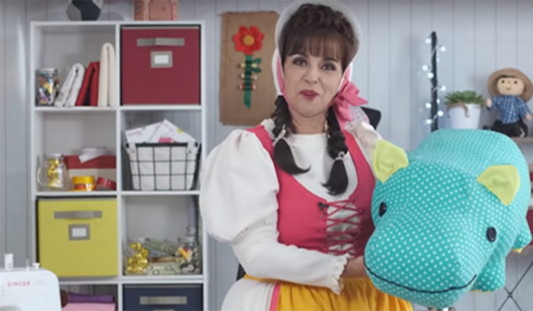 ¿Te acuerdas de «Cositas»? ¡Regresa como YouTuber!