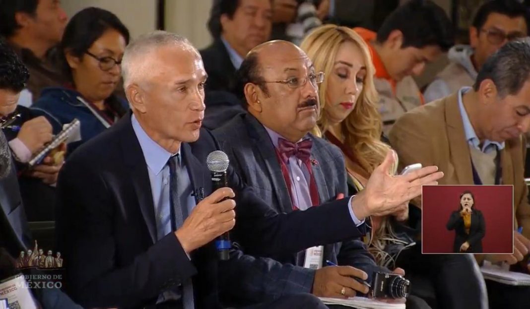 Jorge Ramos confronta a AMLO en conferencia matutina sobre cifras de homicidios