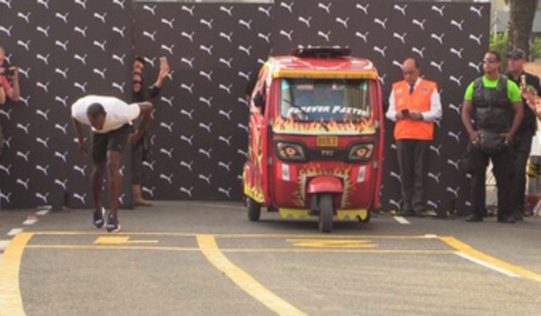 ¡Qué locura! Usain Bolt vs un mototaxi ¿Quién ganó?