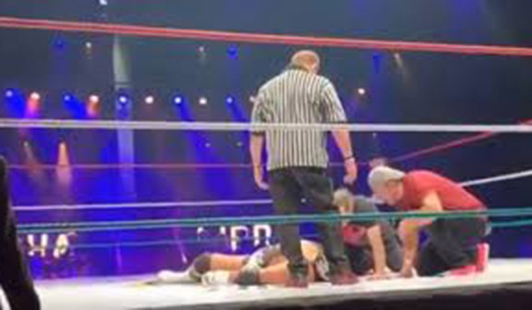 ¡TRAGEDIA en la lucha libre!Muere Silver King en plena función (VIDEO)
