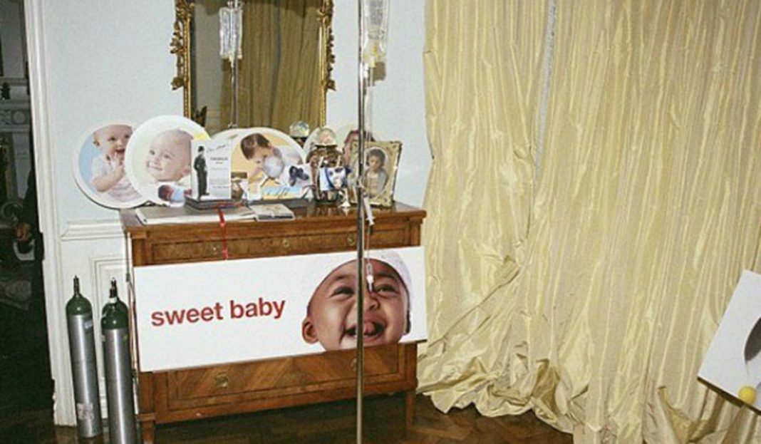 Imágenes inéditas: así hallaron el cuarto de Michael Jackson tras su muerte