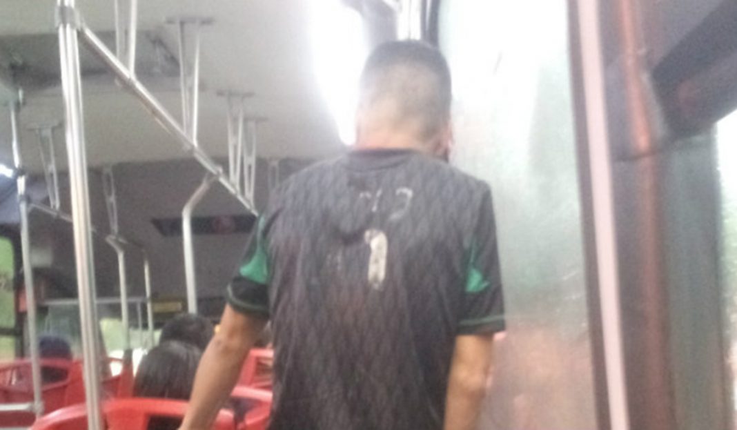 Exhiben a sujeto masturbándose en Mexibús (FOTO)