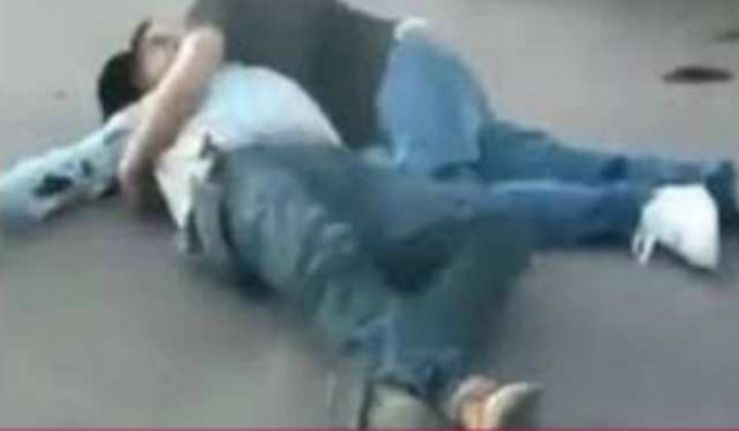 Padre e hijo mueren abrazados durante balacera en Sonora