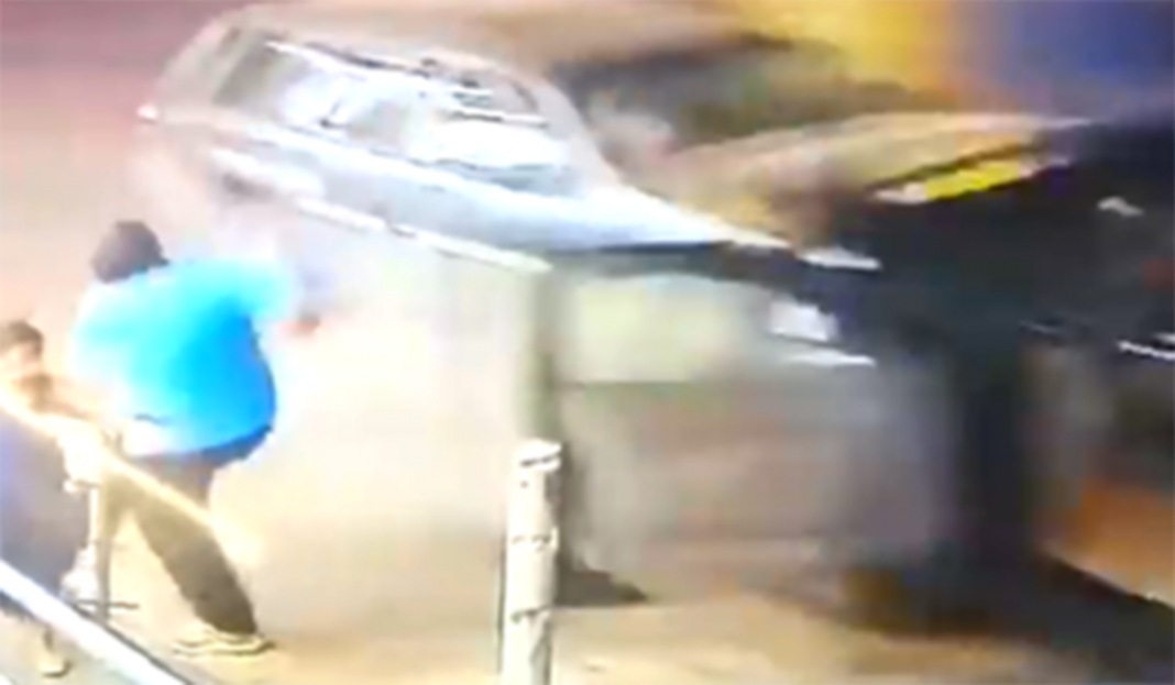 Papá salva la vida de su hija de muerte segura