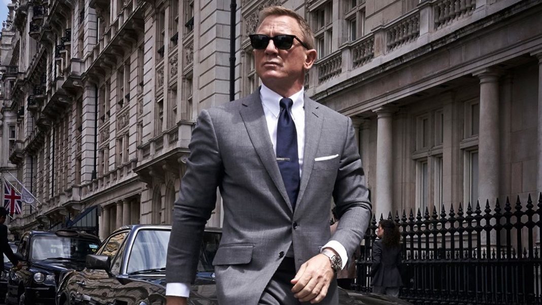 Daniel Craig recibe misma condecoración que James Bond