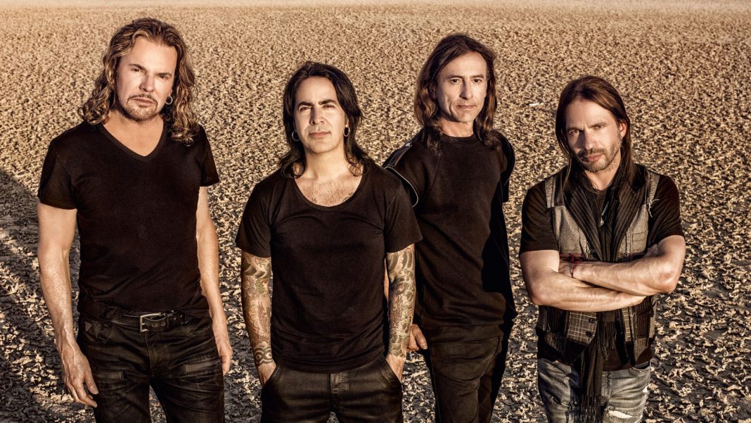 Maná ofrece 15 becas de 10 mil dólares a estudiantes latinos en Estados Unidos