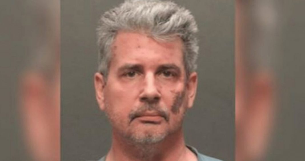 Registros carcelarios indican que Burillo Azcárraga fue liberado tras pagar fianza de 1 millón de dólares