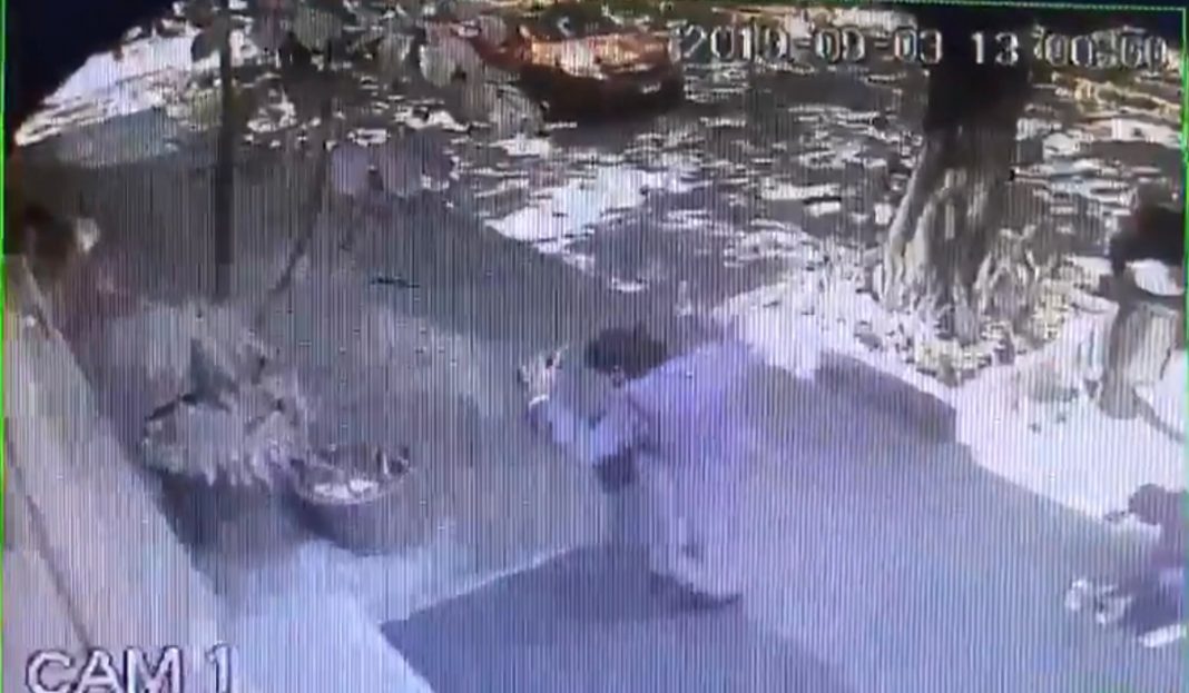 Joven de 14 años encañona a ciudadano para robarle