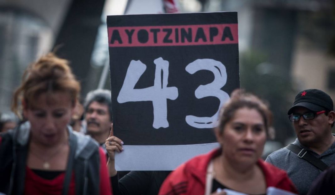 Esta es la recompensa que ofrece el gobierno de AMLO por información sobre los 43 de Ayotzinapa