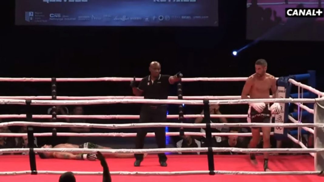 Luchador es noqueado y queda tan aturdido que se levanta pensando que ganó el combate