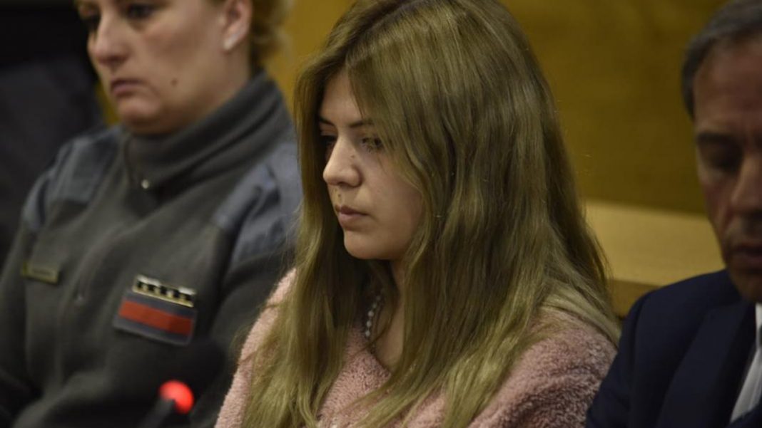 Condenan a 13 años de prisión a joven que le cortó el miembro a su amante con una tijera de podar