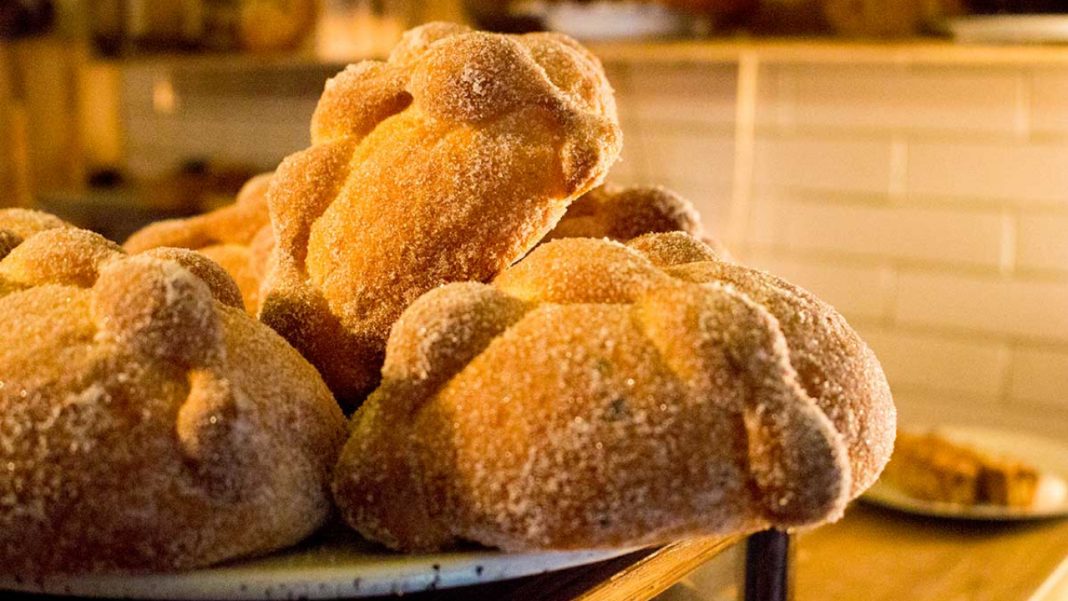 ¡El Pan de Muerto tiene menos calorías de las que imaginas!
