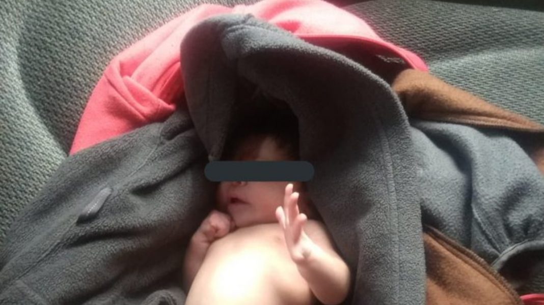 Bebé recién nacida es abandonada en calles de Iztapalapa