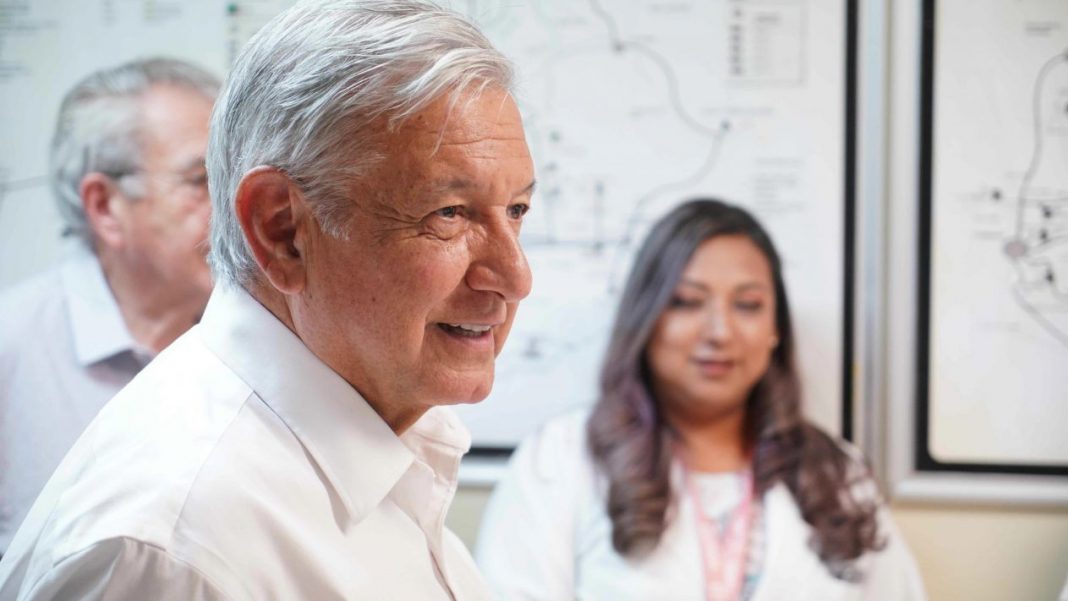 López Obrador autoriza que el cuerpo de José José sea trasladado a México en avión de Sedena