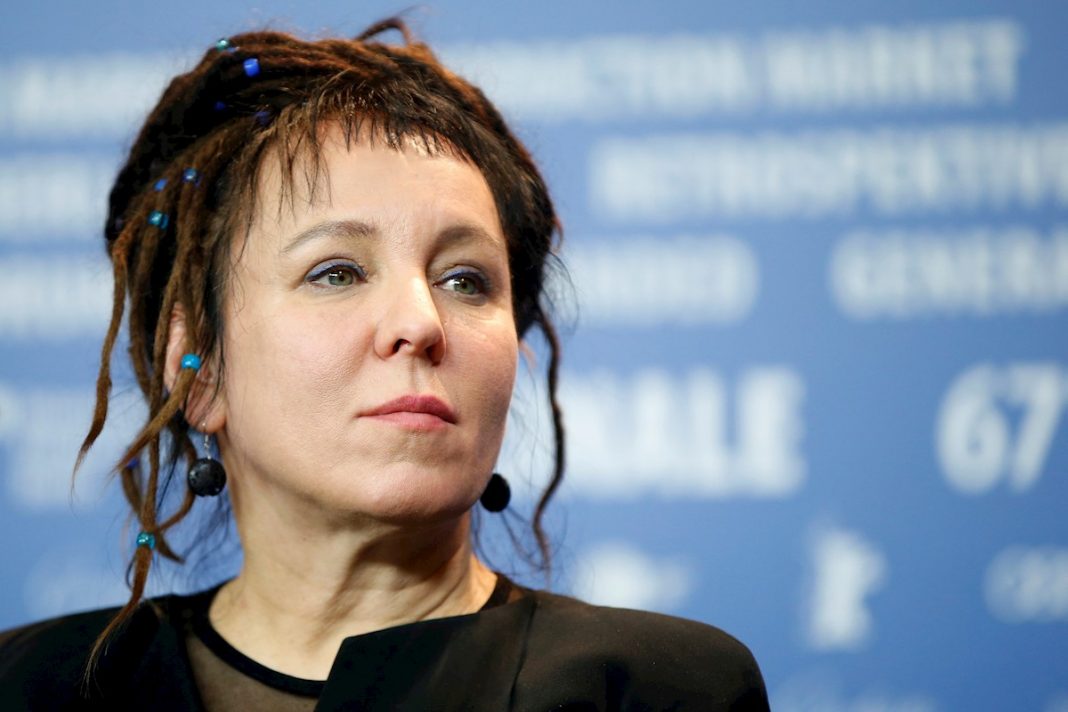 La escritora polaca Olga Tokarczuk: de limpiadora de hotel a ganadora del Nobel