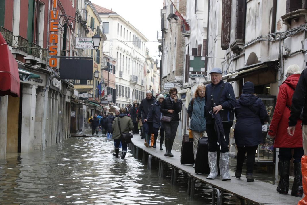 Emergencia en Italia: Las fotografías que muestran las devastadoras inundaciones en Venecia
