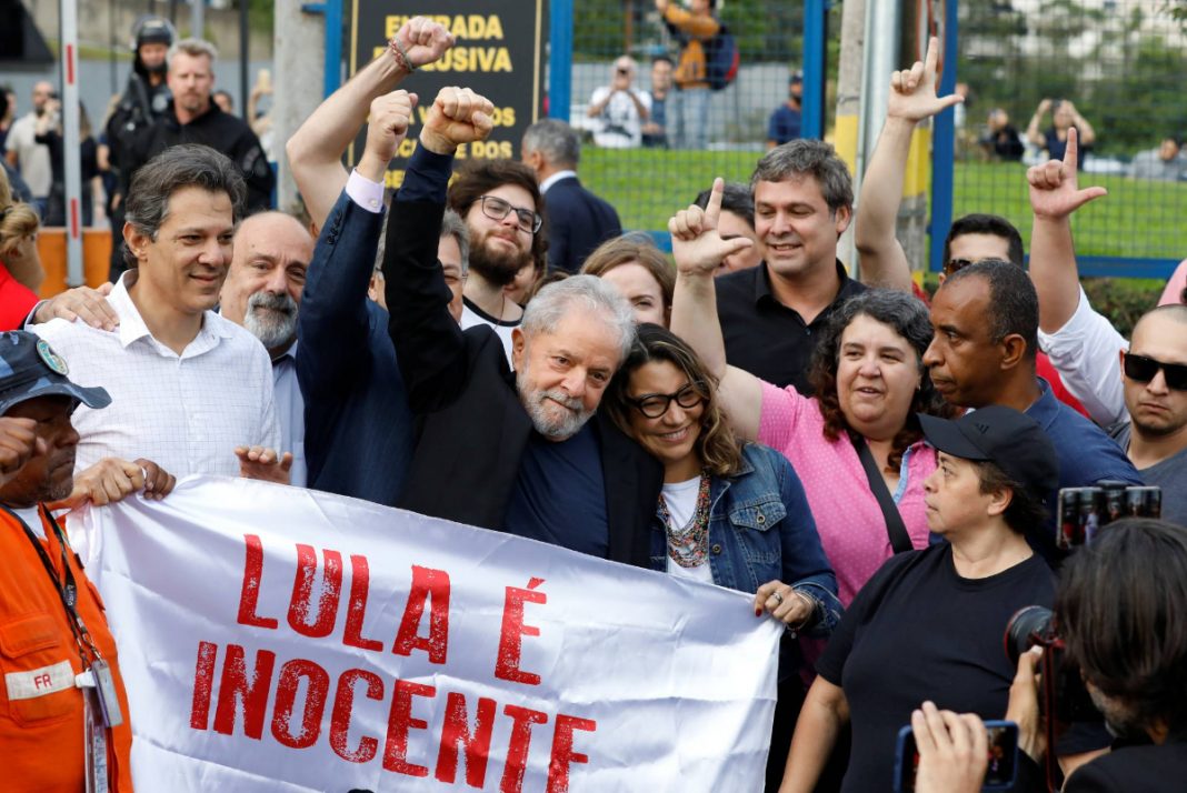 Lula da Silva, expresidente de Brasil, sale de prisión tras 580 días de cárcel
