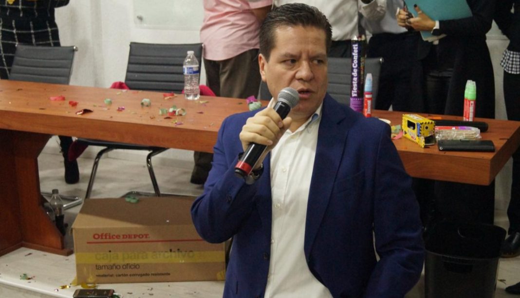 Sindicato de Sobrecargos reelige a Ricardo del Valle como Secretario General